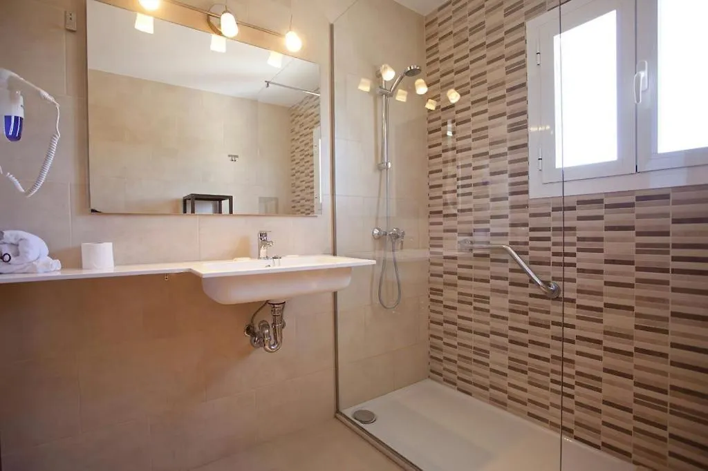 קאלה מילור Apartamentos Cristina 0*, קאלה מילור