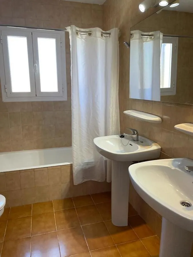 קאלה מילור Apartamentos Cristina
