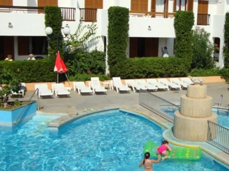 קאלה מילור Apartamentos Cristina דירה קאלה מילור